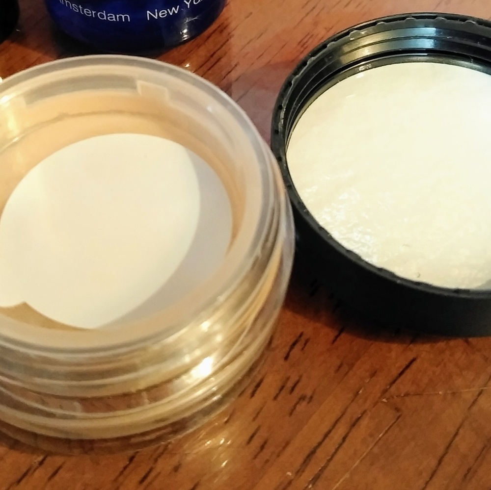 Face powder